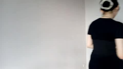 Roxie online show from 04/16/26, 01:01