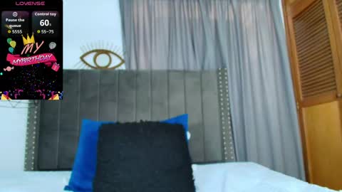 Snapshot of lupita_hot3xx chatting on 04/13/26, 02:22 Lupita online show from 04/13/26, 02:22