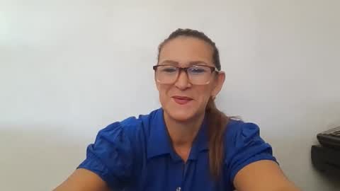 Snapshot of lupitavega_ chatting on 12/22/25, 02:25 Lupita online show from 12/22/25, 02:25