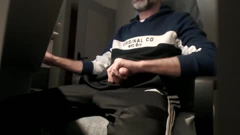 Snapshot of lure4beef chatting on 12/20/24, 10:00 lure4beef online show from 12/20/24, 10:00