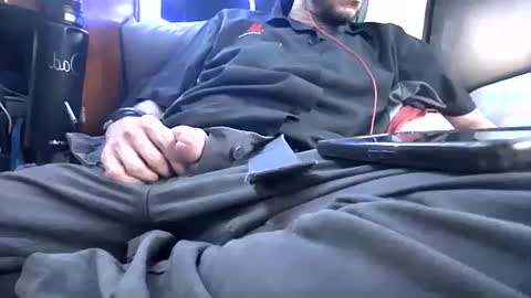 lurkus online show from 10/02/25, 09:27