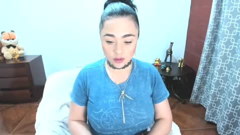 Snapshot of luscious86 chatting on 07/03/26, 08:37 PAULINA online show from 07/03/26, 08:37