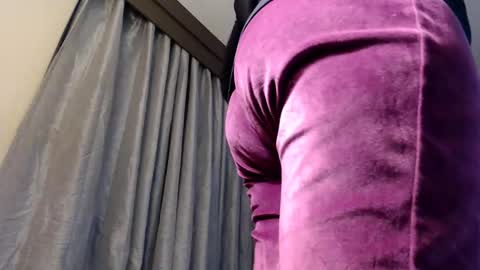 Snapshot of lusciouslibra82 chatting on 02/17/25, 10:07 .Clarissa. Follow me on Instagram miss buns online show from 02/17/25, 10:07