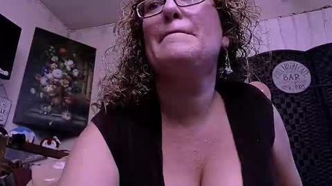 Snapshot of lusciouslibra82 chatting on 05/28/26, 07:05 .Clarissa. Follow me on Instagram miss buns online show from 05/28/26, 07:05