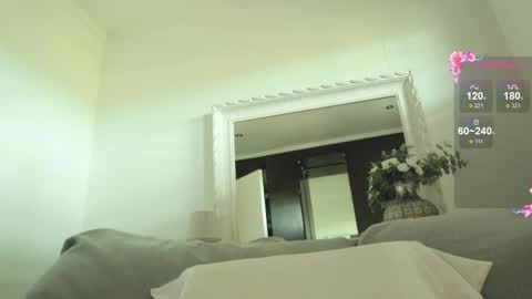 lusciouslipsxx online show from 02/22/26, 07:29