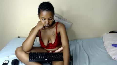 Snapshot of lush_goddess chatting on 05/11/26, 02:45 shan online show from 05/11/26, 02:45