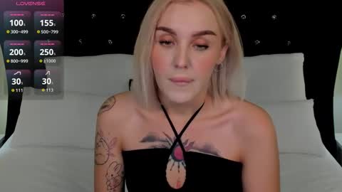 your sweet Liana online show from 10/15/25, 09:59