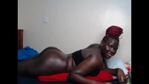 Snapshot of lusher_luxlila chatting on 06/10/26, 03:18 lusher online show from 06/10/26, 03:18