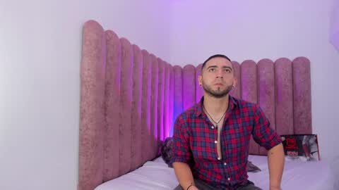 Snapshot of lushian_luna chatting on 03/12/26, 04:35 Lushian And Luna online show from 03/12/26, 04:35