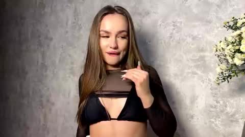 Snapshot of lushmira chatting on 10/04/25, 10:08 Mira online show from 10/04/25, 10:08