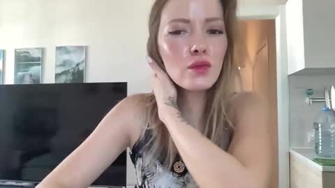 lusiluv online show from 09/11/25, 11:21