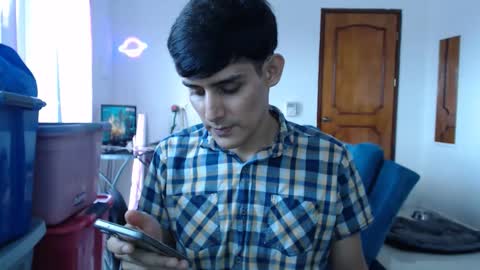 Snapshot of lusrodri chatting on 10/12/25, 09:47 Sebastian E. online show from 10/12/25, 09:47