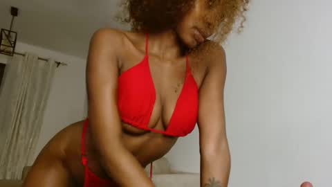 Karly    follow for next broadcast updates kisses online show from 01/04/25, 09:31