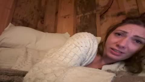 Holly online show from 06/25/26, 09:14