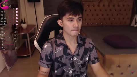 Snapshot of lustdesirex19 chatting on 01/15/25, 12:58 David online show from 01/15/25, 12:58