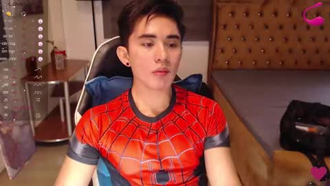 Snapshot of lustdesirex19 chatting on 02/14/25, 06:23 David online show from 02/14/25, 06:23