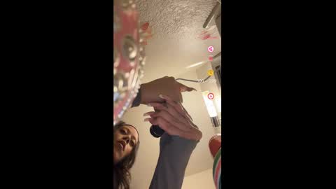 Snapshot of lustforlola chatting on 12/17/24, 04:12 LOLA online show from 12/17/24, 04:12