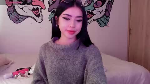 Snapshot of lustful_aprilx chatting on 01/18/25, 10:49 Valerie April online show from 01/18/25, 10:49