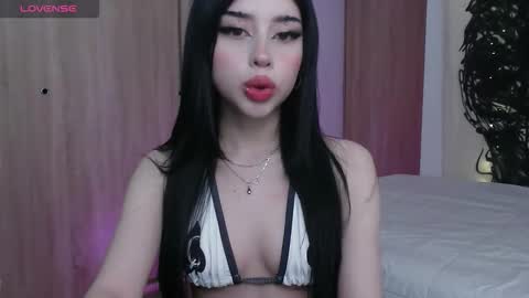 Snapshot of lustful_aprilx chatting on 01/09/26, 05:59 Valerie April online show from 01/09/26, 05:59