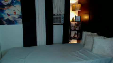 AdriannaFowks online show from 12/19/24, 08:34