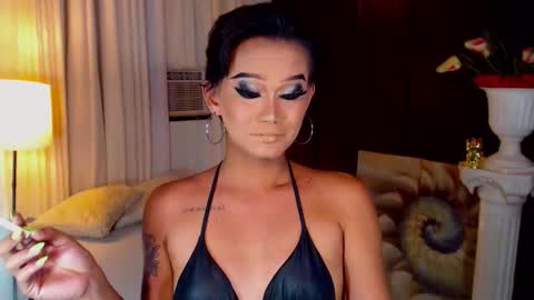 Snapshot of lustfulltrans chatting on 04/13/26, 02:17 AdriannaFowks online show from 04/13/26, 02:17