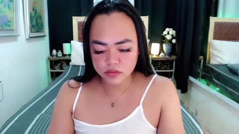 Snapshot of lustfuloffendertrina chatting on 01/19/25, 07:04 Trina online show from 01/19/25, 07:04