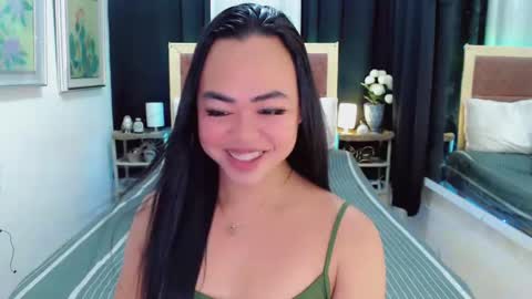 Snapshot of lustfuloffendertrina chatting on 01/22/25, 11:56 Trina online show from 01/22/25, 11:56