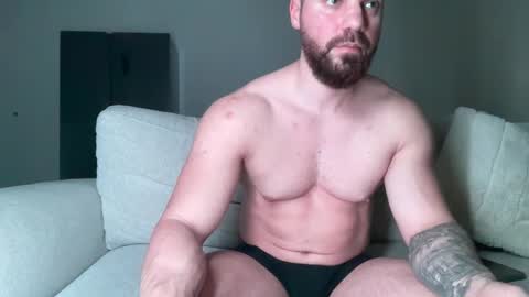 Snapshot of lustlinked chatting on 11/14/25, 07:45 Lust Linked online show from 11/14/25, 07:45