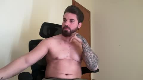 Snapshot of lustlinked chatting on 04/23/26, 11:20 Lust Linked online show from 04/23/26, 11:20