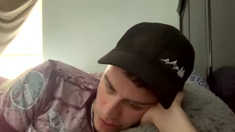  GUY ---  GIRL online show from 10/01/25, 09:32