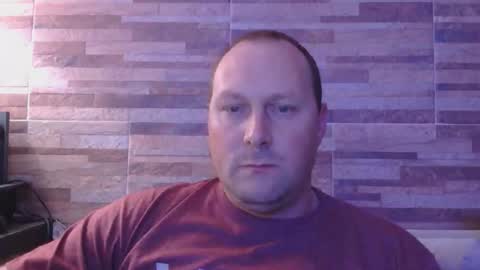 Snapshot of lustonfan chatting on 04/29/26, 02:26 lustonfan online show from 04/29/26, 02:26