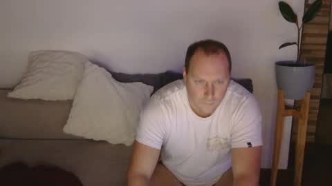Snapshot of lustonfan chatting on 05/09/26, 06:57 lustonfan online show from 05/09/26, 06:57