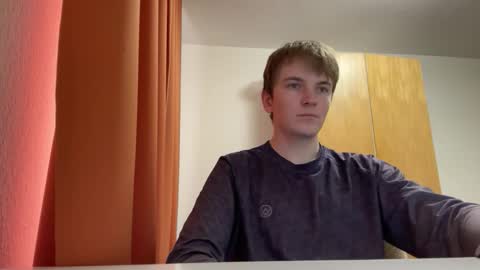 Snapshot of lustviper chatting on 11/14/25, 11:42 Nik online show from 11/14/25, 11:42