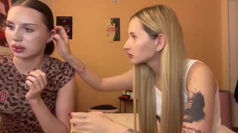 lustytwins online show from 10/01/25, 08:42