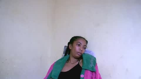 lutchia online show from 09/16/25, 12:44