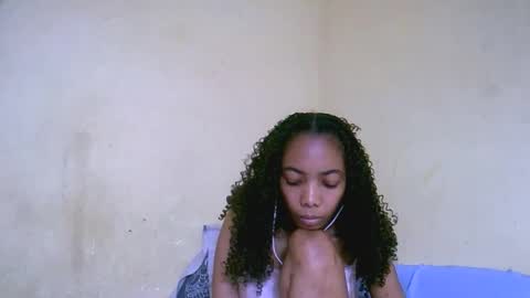 lutchia online show from 09/21/25, 09:16