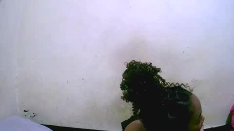 lutchia online show from 09/24/25, 09:45