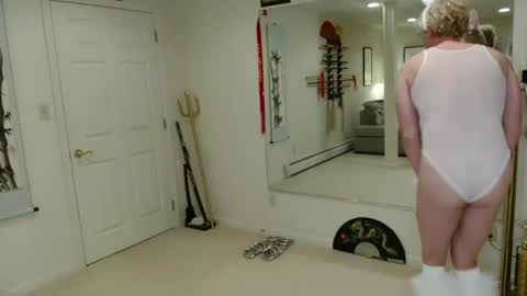 Snapshot of luv_bunny69 chatting on 02/23/25, 06:23 Luv Bunny online show from 02/23/25, 06:23