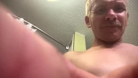 Snapshot of luveatinpussy8 chatting on 04/15/26, 02:18 luveatinpussy8 online show from 04/15/26, 02:18