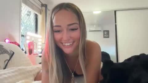 Snapshot of luvlivvyy chatting on 12/15/25, 10:47 Livvyy online show from 12/15/25, 10:47