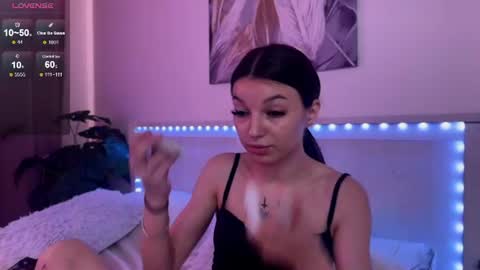 Snapshot of luvlyveronica chatting on 07/09/26, 09:57 Veronica online show from 07/09/26, 09:57