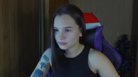 Snapshot of luvmeeow chatting on 12/28/24, 08:25 Ann online show from 12/28/24, 08:25