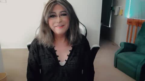 Britney online show from 10/31/25, 05:14