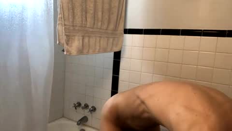 Snapshot of luvshonitoff chatting on 12/10/24, 05:22 Jim Bo online show from 12/10/24, 05:22