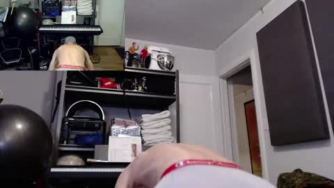 Snapshot of luvshonitoff chatting on 02/16/25, 01:58 Jim Bo online show from 02/16/25, 01:58