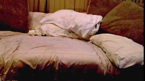 Snapshot of luvthecam2 chatting on 12/24/24, 11:49 M Jordan online show from 12/24/24, 11:49