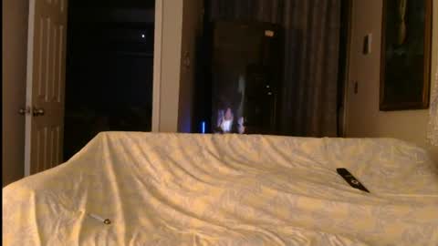 Snapshot of luvthecam2 chatting on 07/14/26, 02:05 M Jordan online show from 07/14/26, 02:05