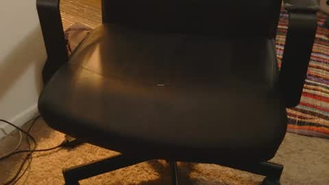 Snapshot of luvvslutss22 chatting on 09/22/25, 11:23 luvvslutss22 online show from 09/22/25, 11:23