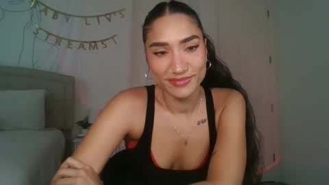 Liv 3 online show from 11/22/25, 10:20