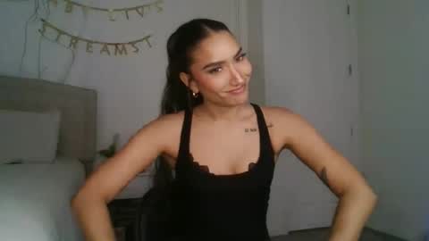 Liv 3 online show from 11/26/25, 12:22